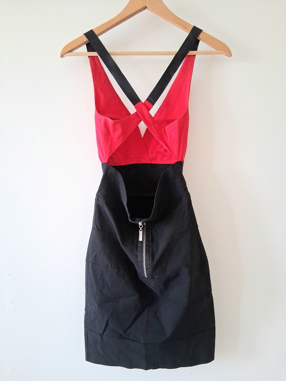 Urban Behavior Open Back Strechy Dress, Women Sz S - Picture 2 of 6